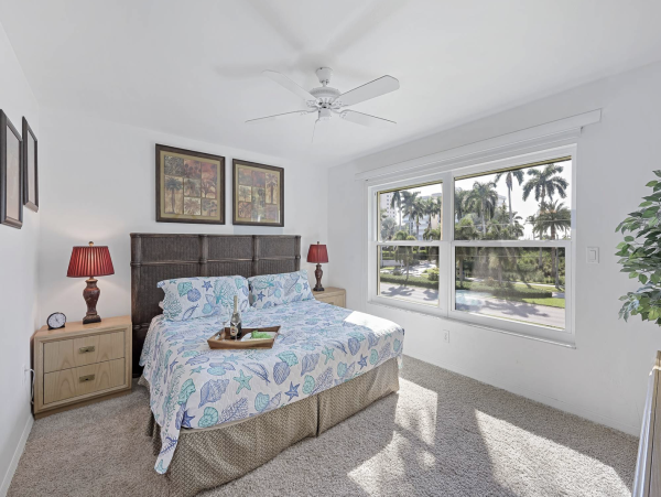 Marco Island Vacation Rental Beach Across the Street